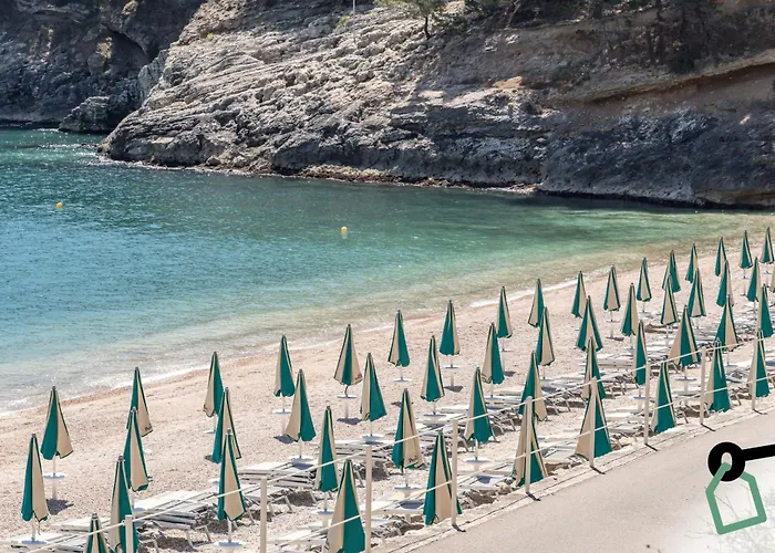 Hotiday Collection - Sunset Bay Pugnochiuso