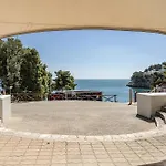 Hotiday Collection - Sunset Bay