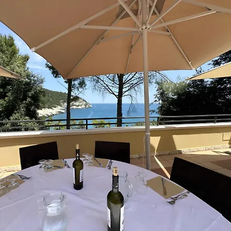 Hotiday Collection - Sunset Bay 3* Pugnochiuso